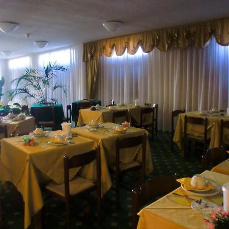 ברגה Hotel La Pergola מראה חיצוני תמונה