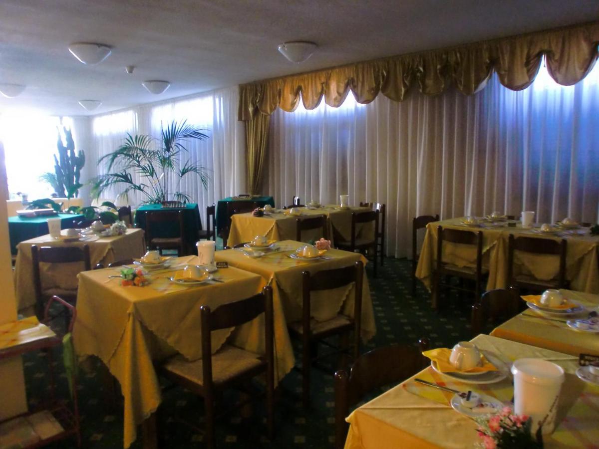 ברגה Hotel La Pergola מראה חיצוני תמונה