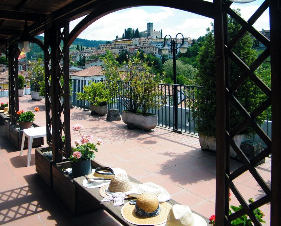 ברגה Hotel La Pergola מראה חיצוני תמונה