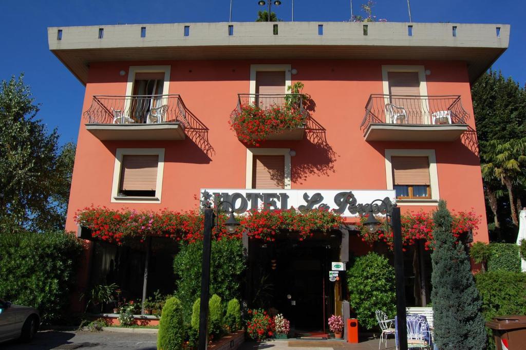 ברגה Hotel La Pergola מראה חיצוני תמונה