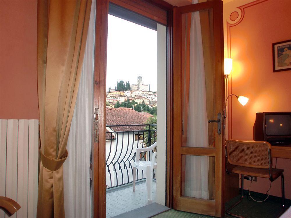 ברגה Hotel La Pergola מראה חיצוני תמונה
