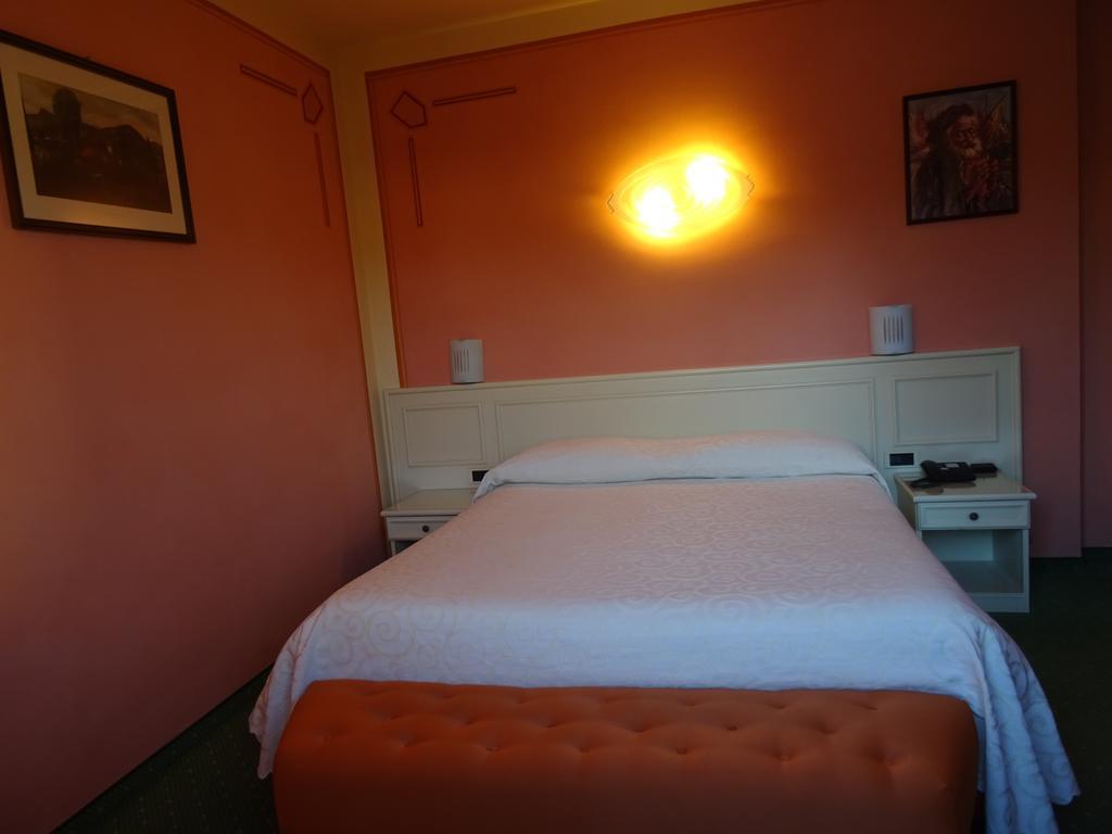 ברגה Hotel La Pergola מראה חיצוני תמונה