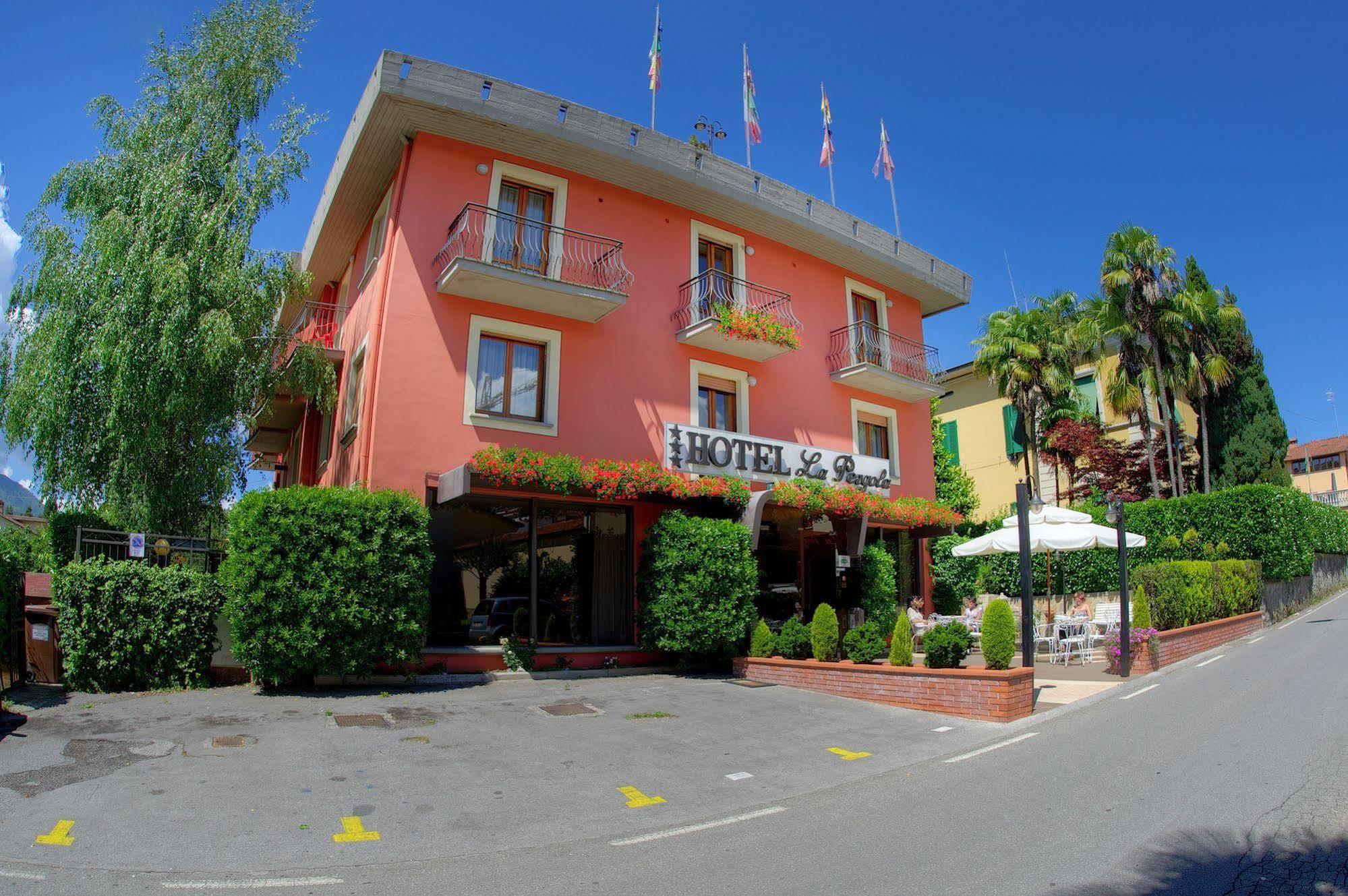 ברגה Hotel La Pergola מראה חיצוני תמונה