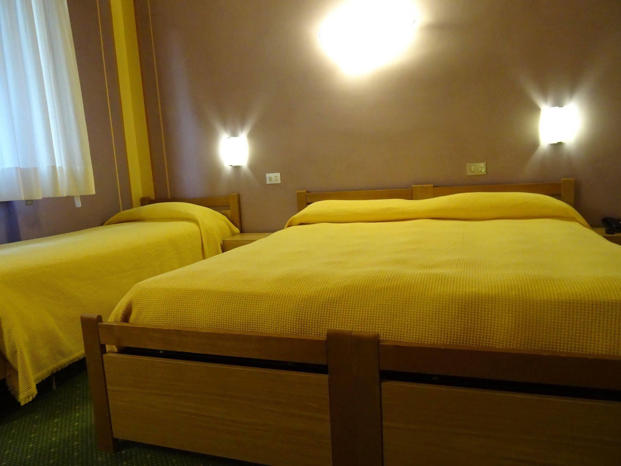 ברגה Hotel La Pergola מראה חיצוני תמונה