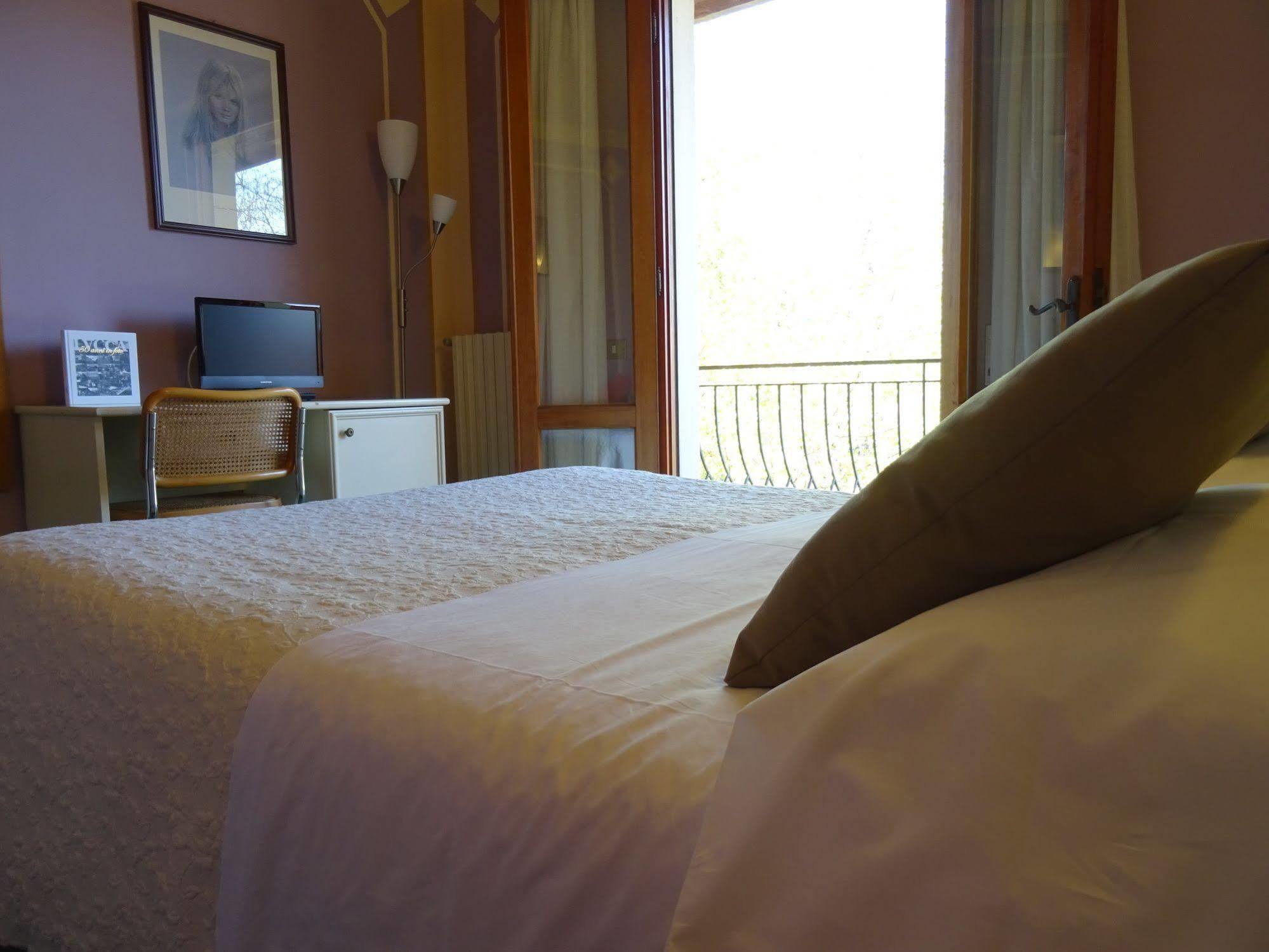 ברגה Hotel La Pergola מראה חיצוני תמונה
