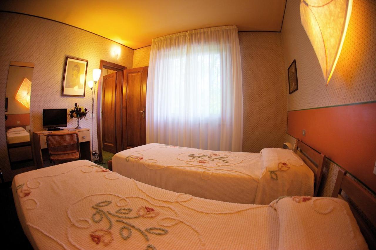 ברגה Hotel La Pergola מראה חיצוני תמונה